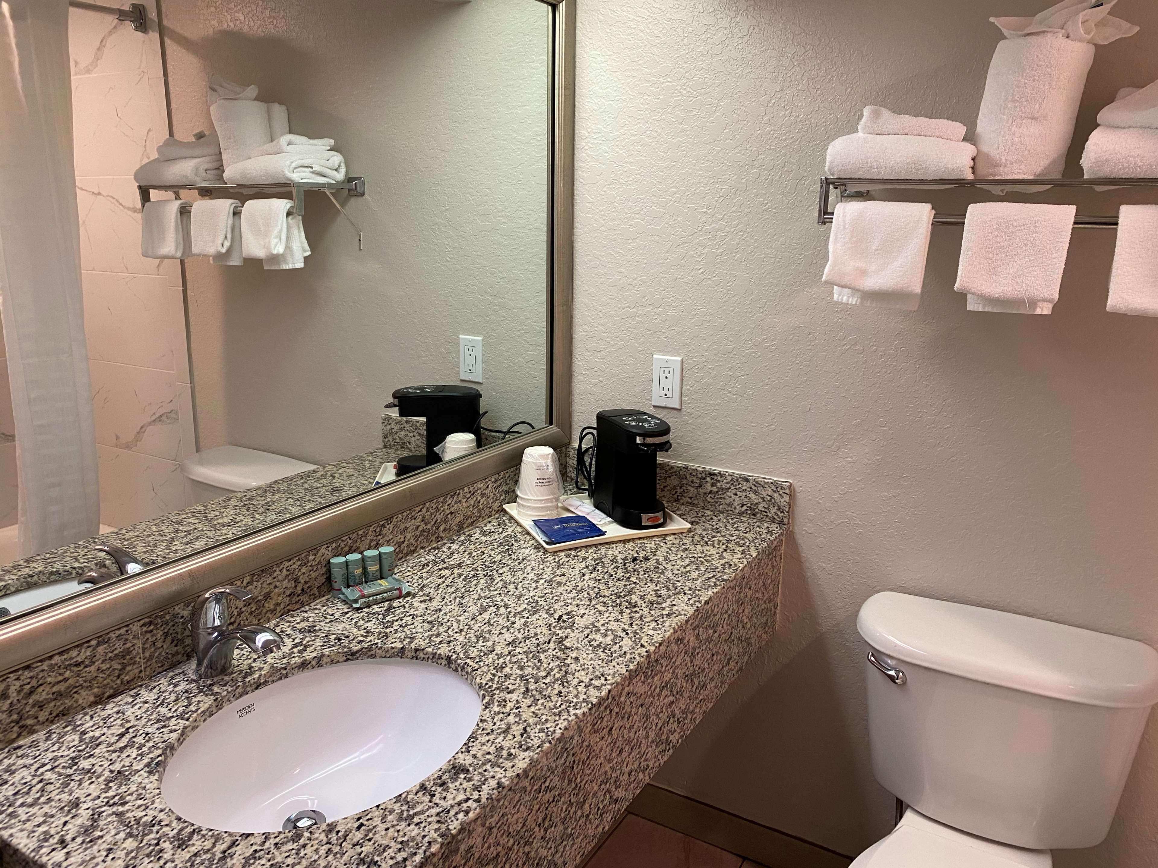 Western Hotel 3*