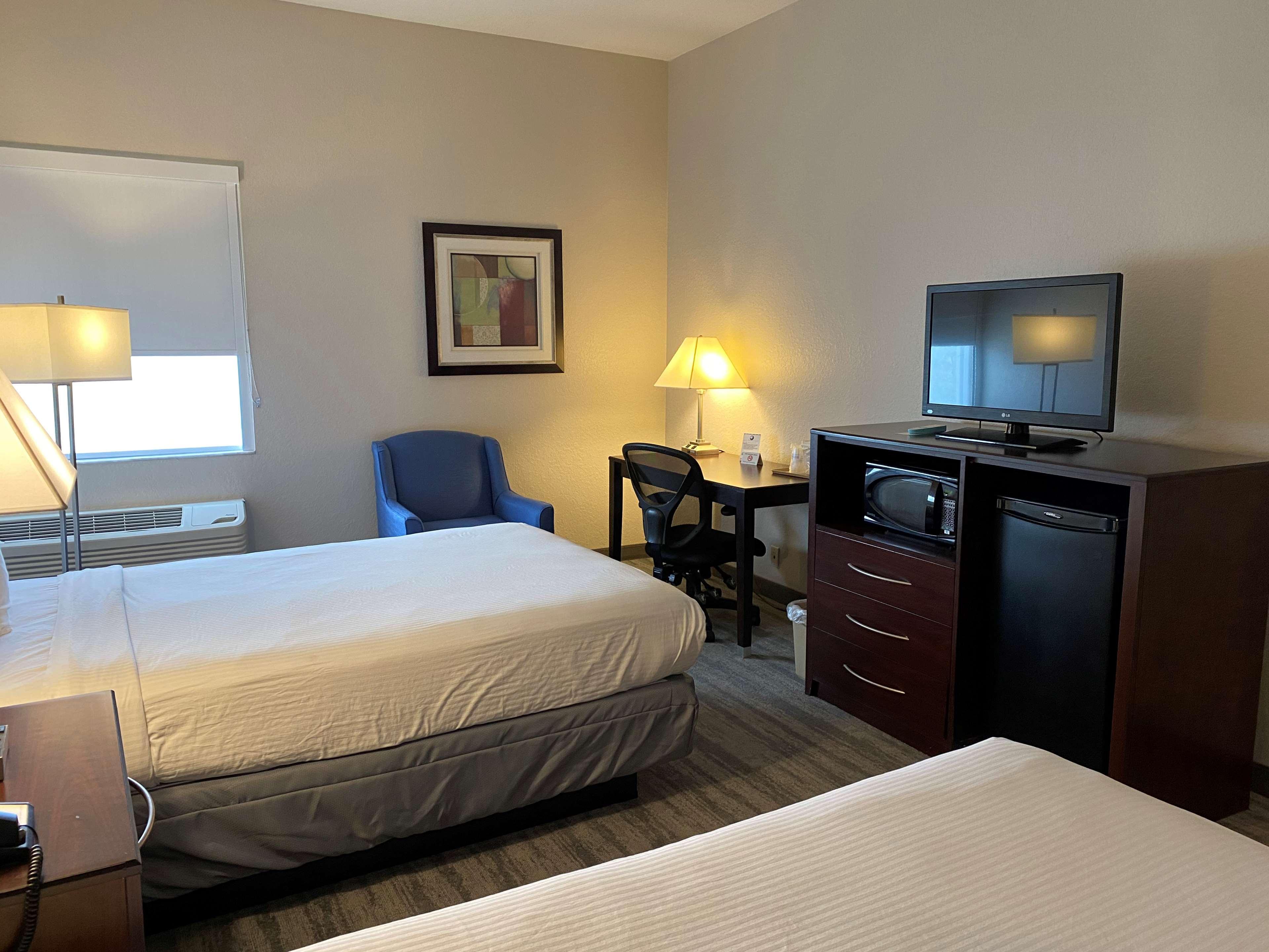 Western 3* Tampa